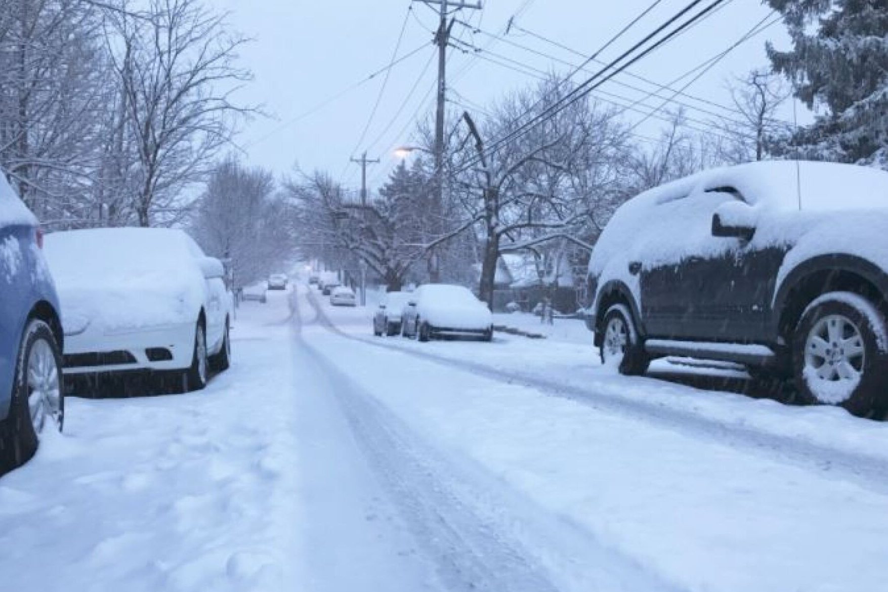 Snow on Pittsburgh street